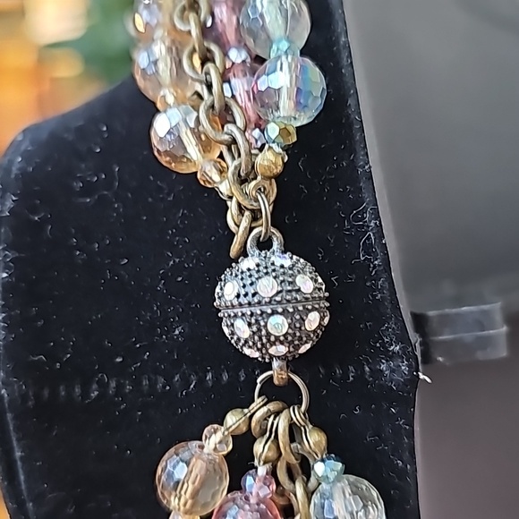 Premier Designs multi color multi layers strands 18" and drops to 24"LOT#197 - Picture 4 of 7